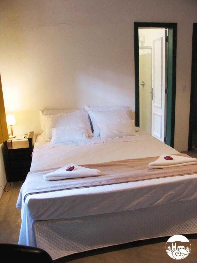 Vila Glaura Bed & Breakfast *